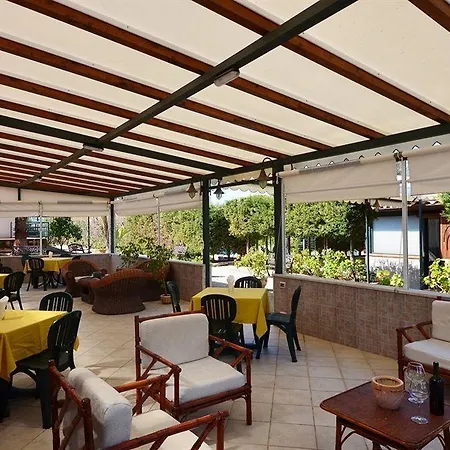 Il Patio Apartmanhotel Cefalù